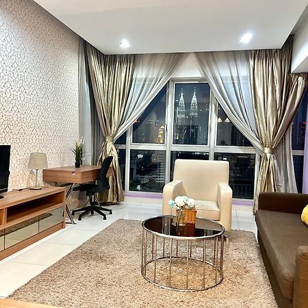 Regalia Service Suites Klcc Skypool Куала-Лумпур Экстерьер фото