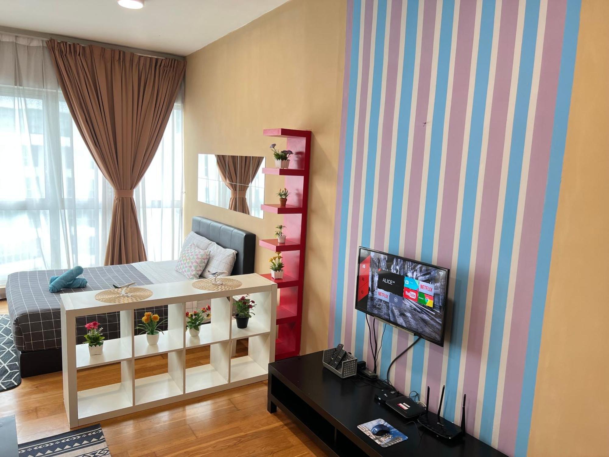 Regalia Service Suites Klcc Skypool Куала-Лумпур Экстерьер фото