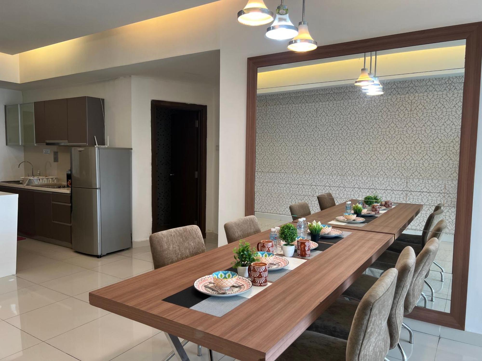 Regalia Service Suites Klcc Skypool Куала-Лумпур Экстерьер фото