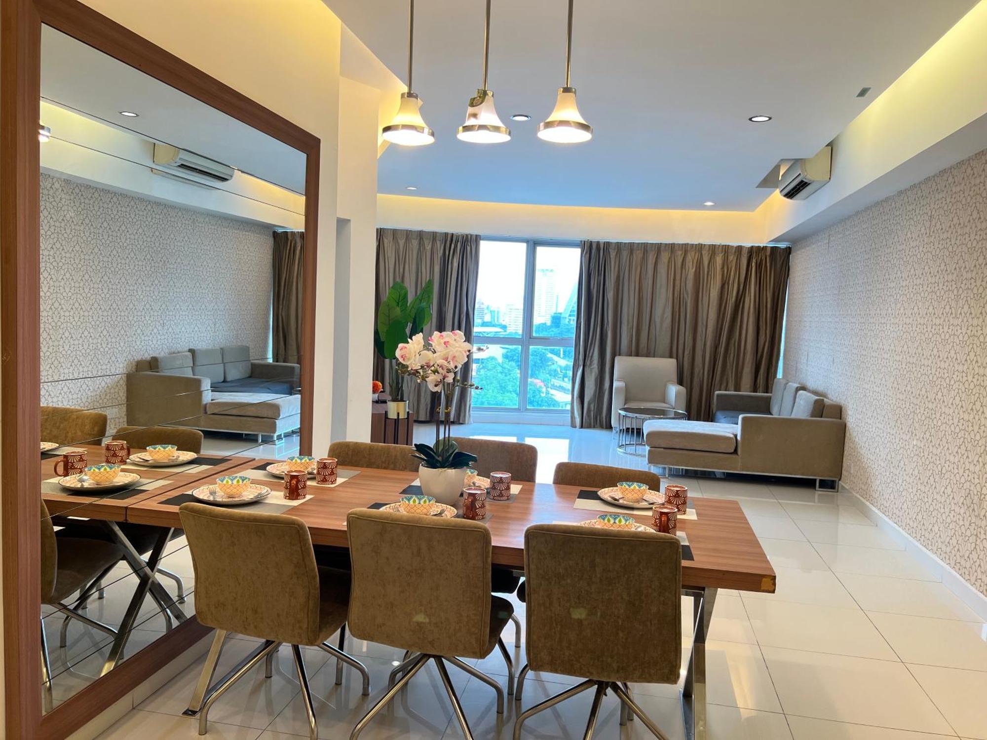 Regalia Service Suites Klcc Skypool Куала-Лумпур Экстерьер фото
