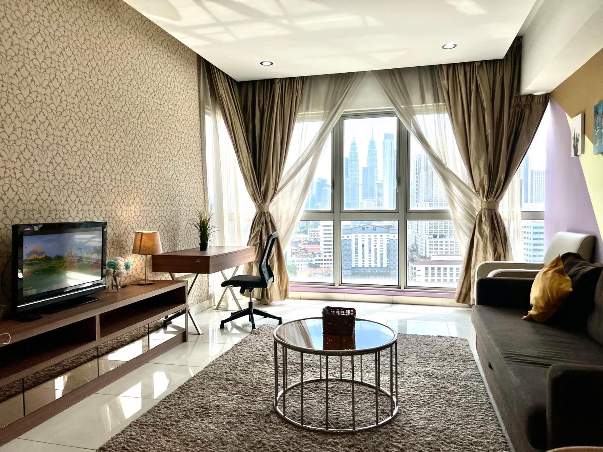 Regalia Service Suites Klcc Skypool Куала-Лумпур Экстерьер фото